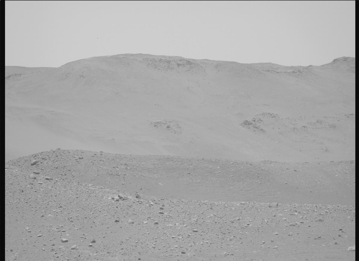 This image was taken by MCZ_LEFT onboard NASA's Mars rover Perseverance on Sol 737