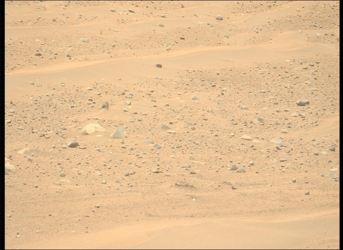 This image was taken by MCZ_LEFT onboard NASA's Mars rover Perseverance on Sol 737