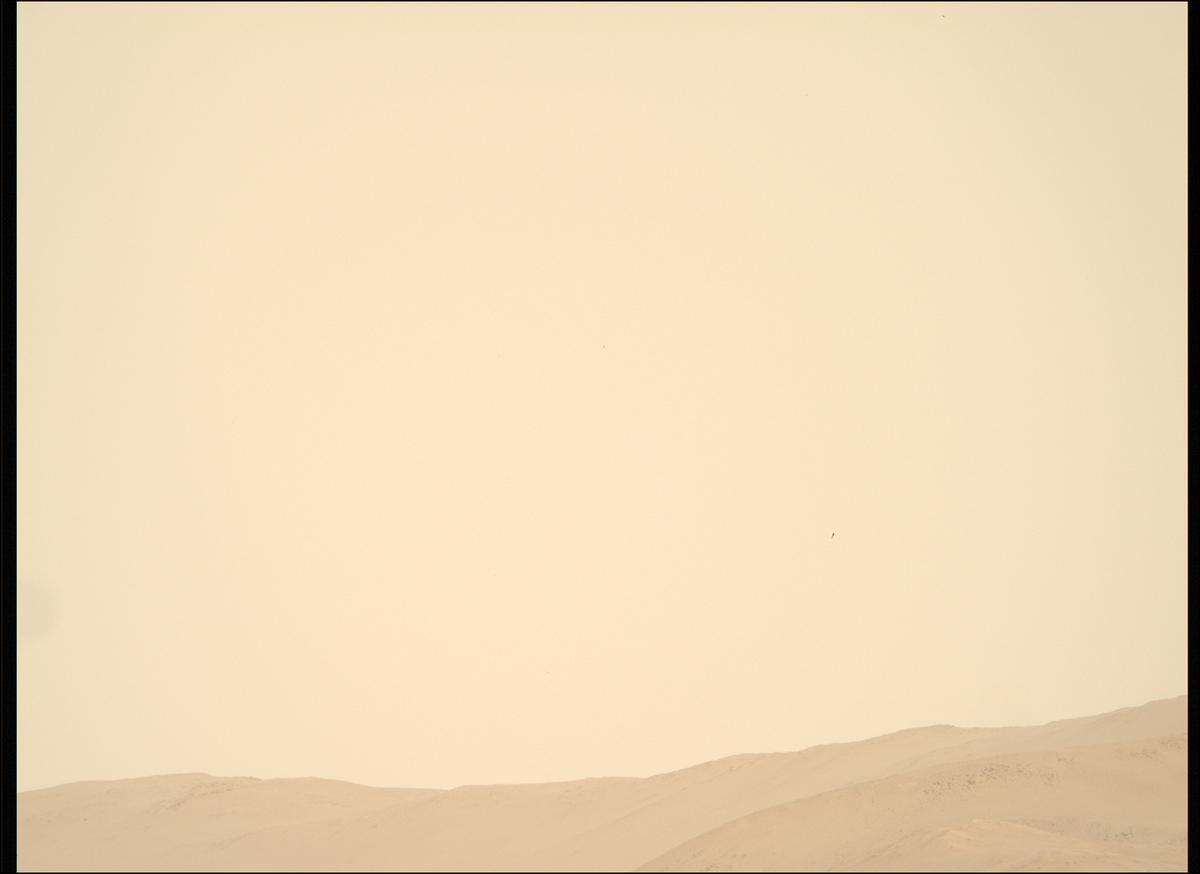 This image was taken by MCZ_RIGHT onboard NASA's Mars rover Perseverance on Sol 739
