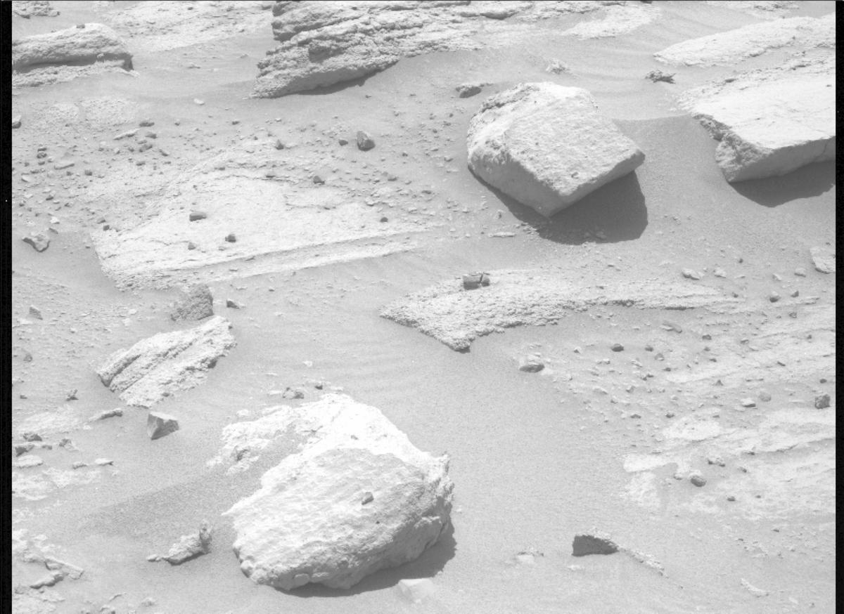 This image was taken by MCZ_LEFT onboard NASA's Mars rover Perseverance on Sol 741
