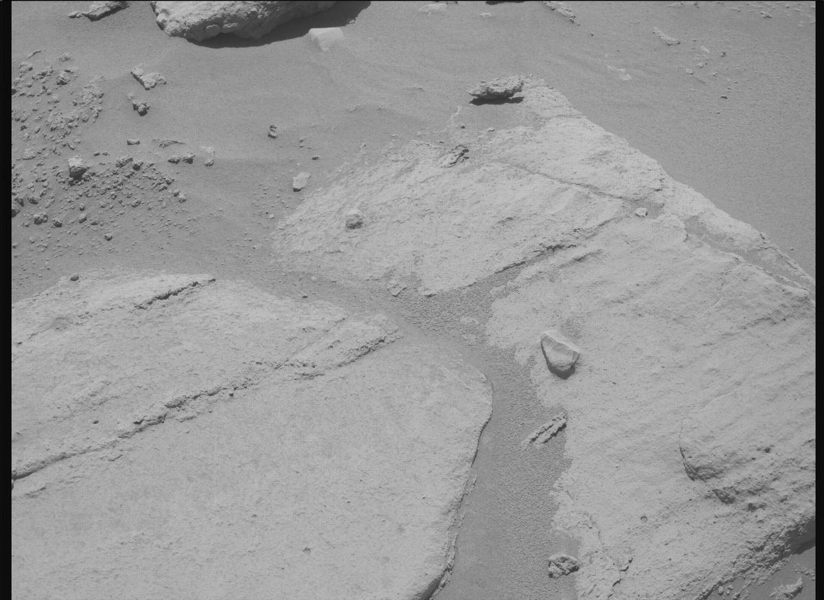 This image was taken by MCZ_RIGHT onboard NASA's Mars rover Perseverance on Sol 741