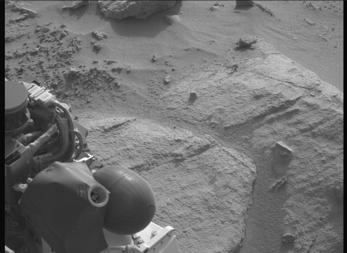 This image was taken by MCZ_LEFT onboard NASA's Mars rover Perseverance on Sol 742