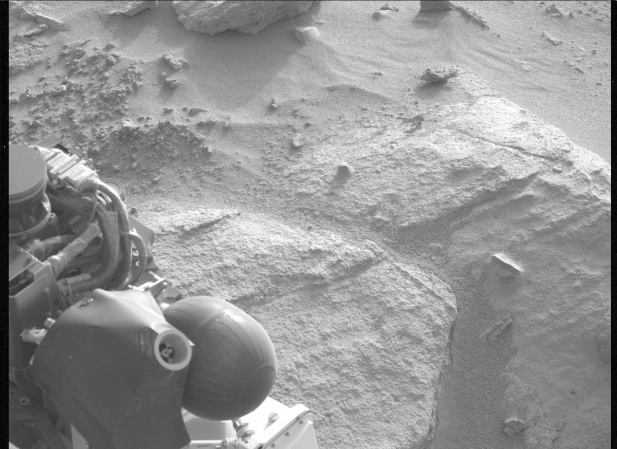 This image was taken by MCZ_LEFT onboard NASA's Mars rover Perseverance on Sol 742