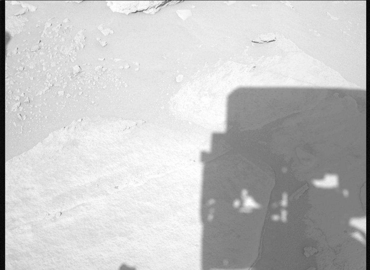 This image was taken by MCZ_LEFT onboard NASA's Mars rover Perseverance on Sol 742