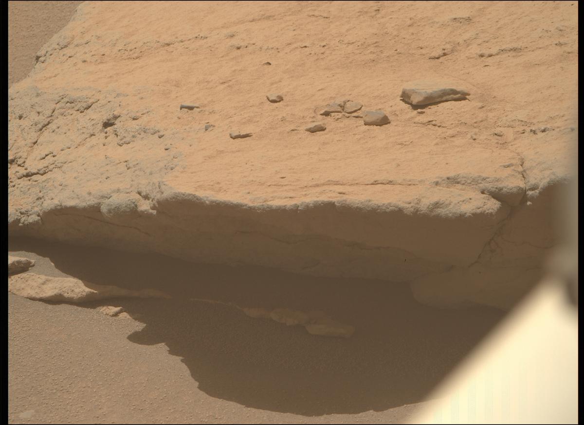 This image was taken by MCZ_RIGHT onboard NASA's Mars rover Perseverance on Sol 743