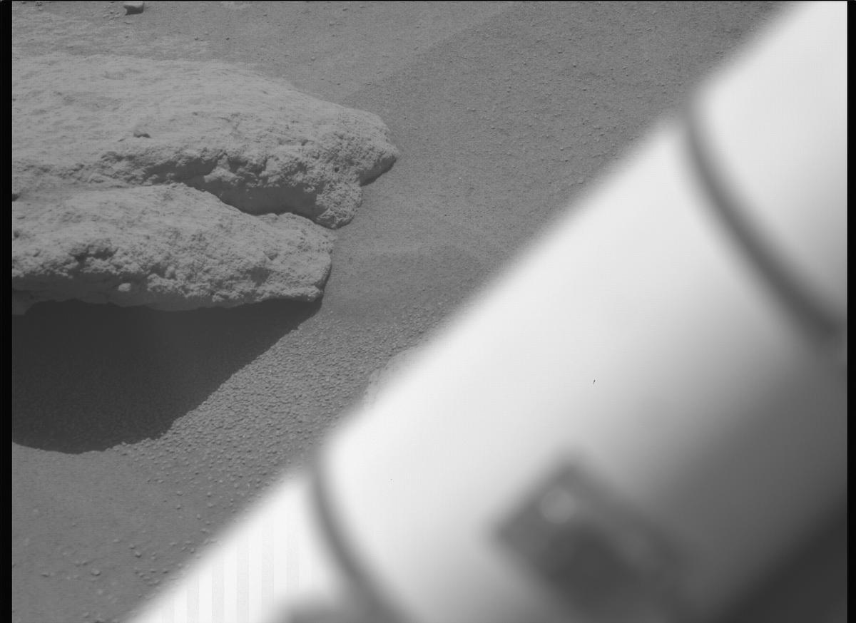 This image was taken by MCZ_RIGHT onboard NASA's Mars rover Perseverance on Sol 743