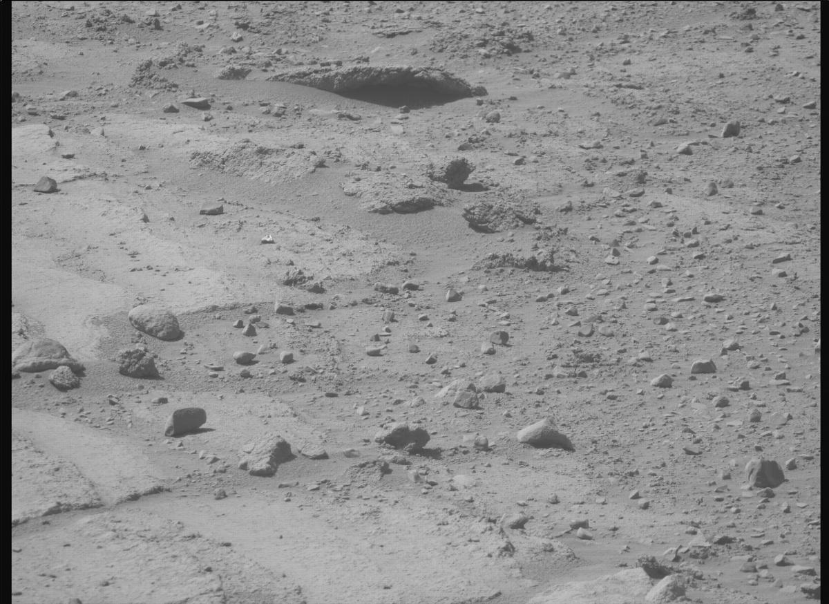 This image was taken by MCZ_RIGHT onboard NASA's Mars rover Perseverance on Sol 743