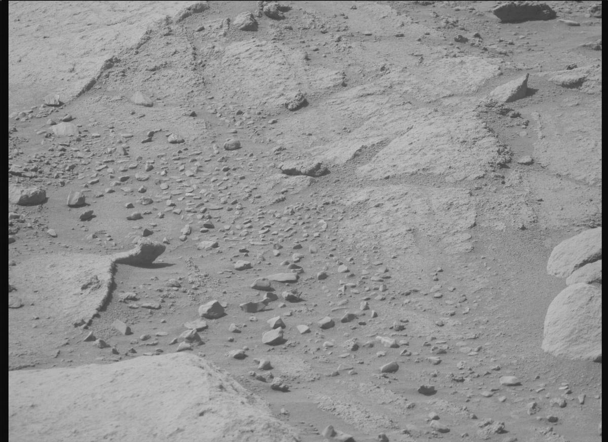 This image was taken by MCZ_RIGHT onboard NASA's Mars rover Perseverance on Sol 743