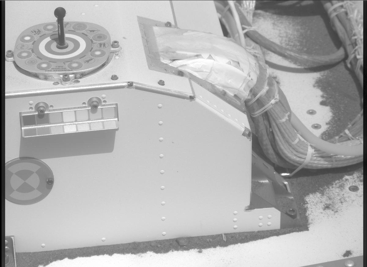 This image was taken by MCZ_RIGHT onboard NASA's Mars rover Perseverance on Sol 743