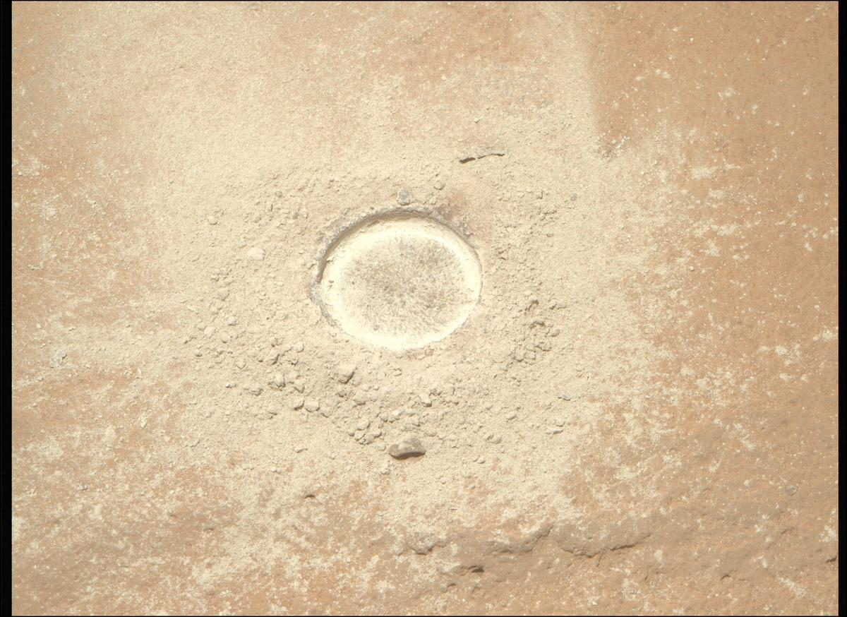This image was taken by MCZ_RIGHT onboard NASA's Mars rover Perseverance on Sol 745