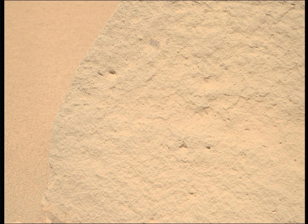 This image was taken by MCZ_RIGHT onboard NASA's Mars rover Perseverance on Sol 745