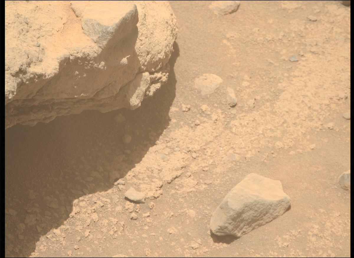 This image was taken by MCZ_RIGHT onboard NASA's Mars rover Perseverance on Sol 745