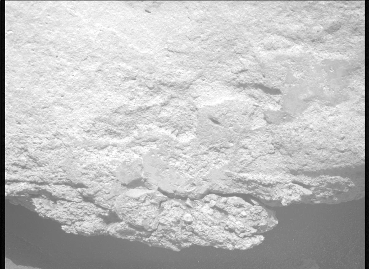 This image was taken by MCZ_RIGHT onboard NASA's Mars rover Perseverance on Sol 745