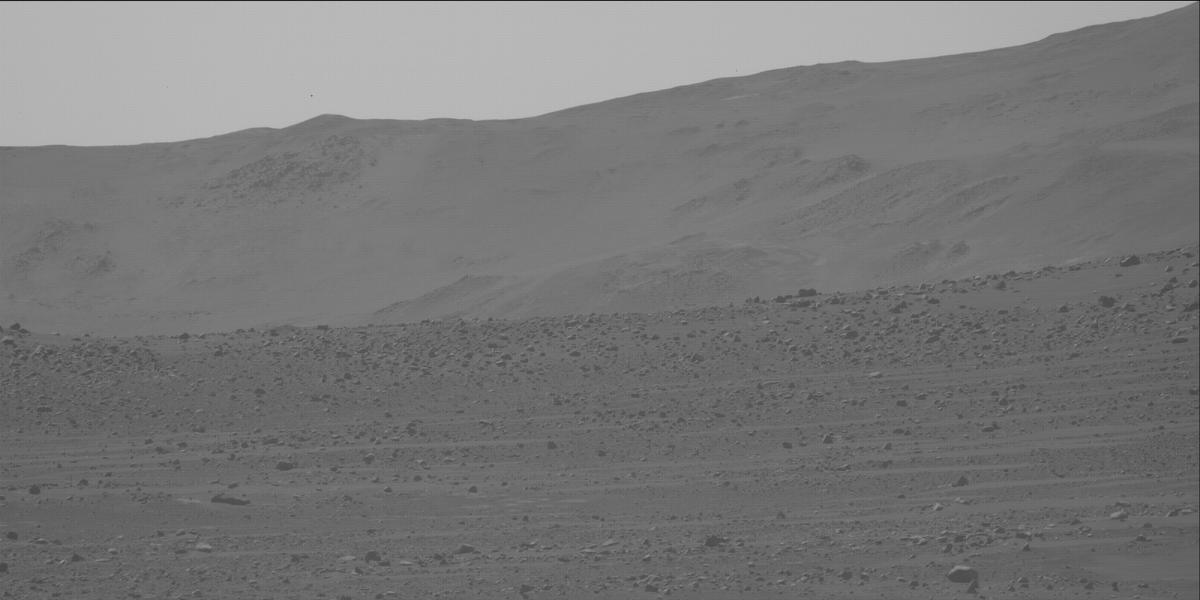 This image was taken by MCZ_LEFT onboard NASA's Mars rover Perseverance on Sol 748