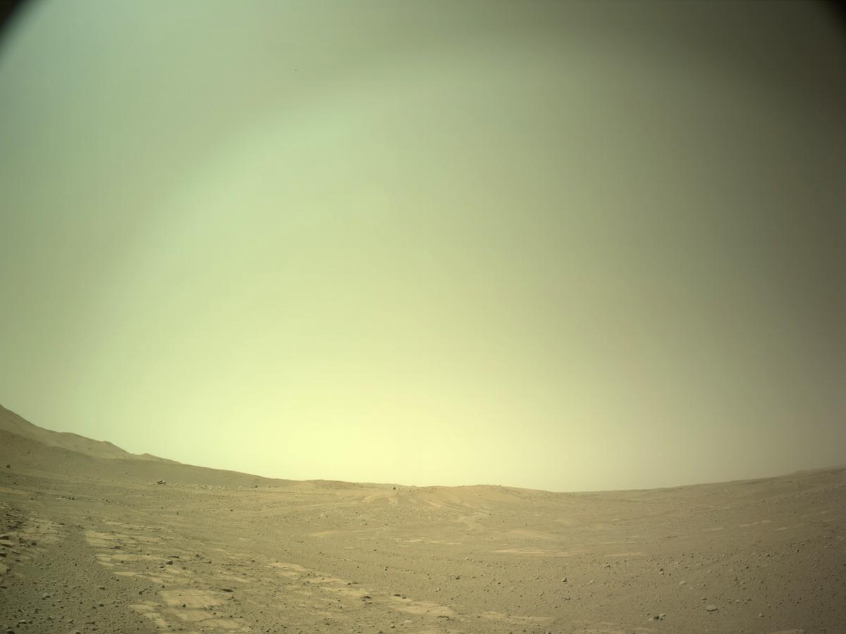 This image was taken by NAVCAM_LEFT onboard NASA's Mars rover Perseverance on Sol 750