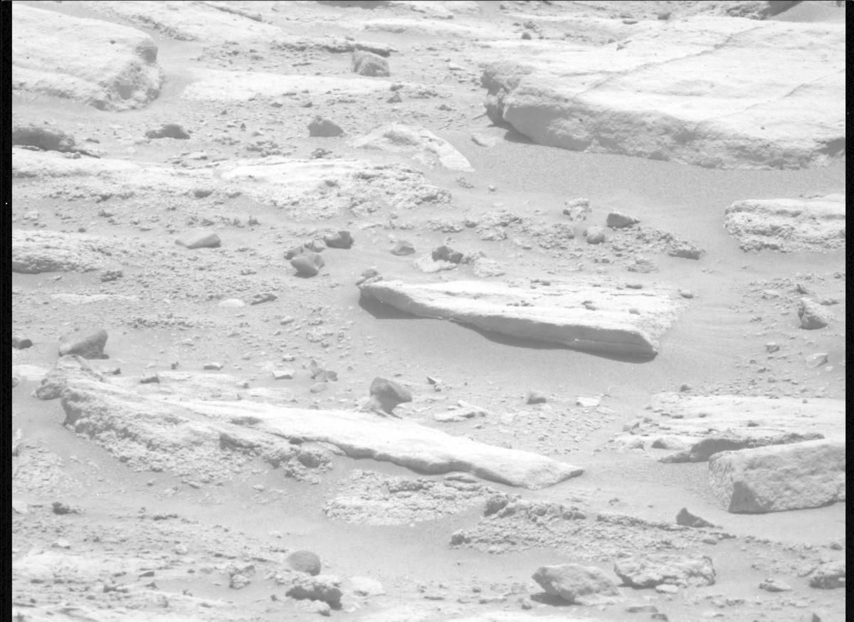 This image was taken by MCZ_LEFT onboard NASA's Mars rover Perseverance on Sol 750