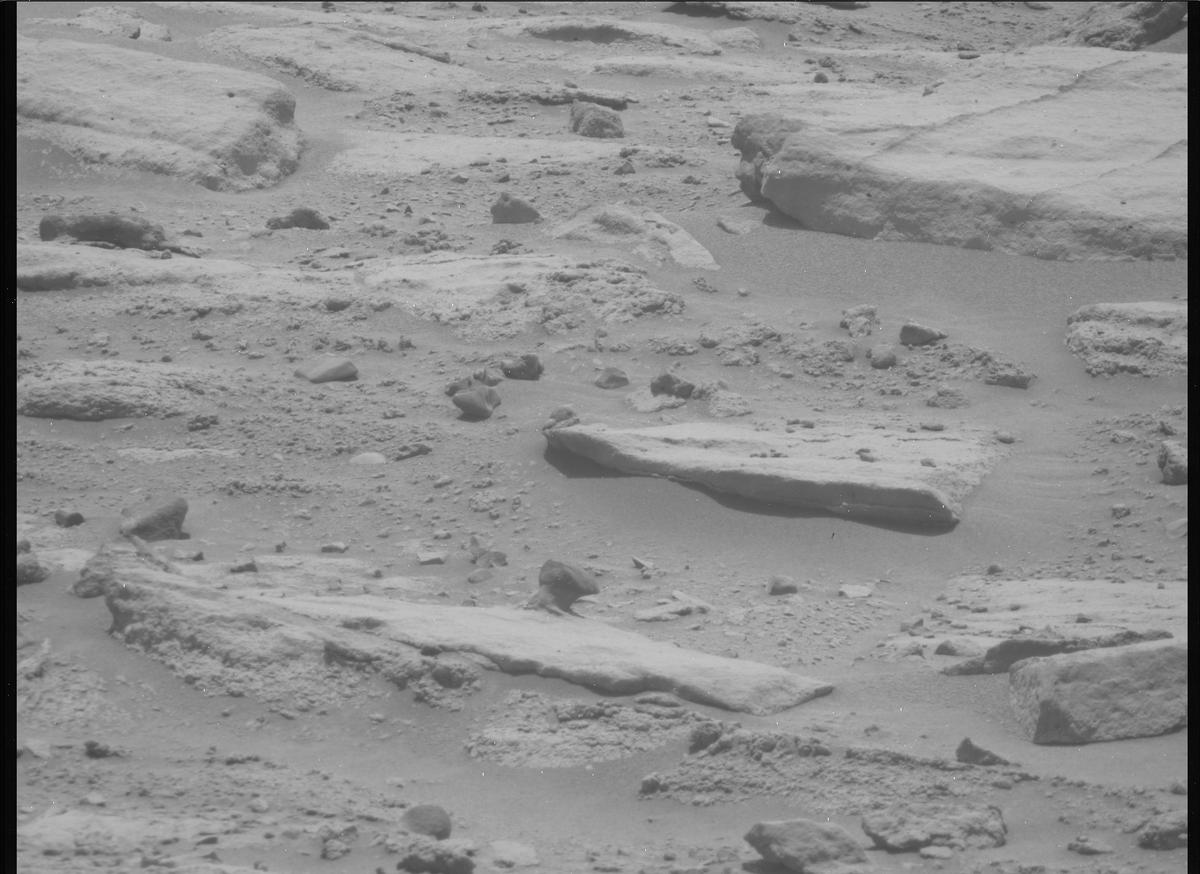 This image was taken by MCZ_RIGHT onboard NASA's Mars rover Perseverance on Sol 750