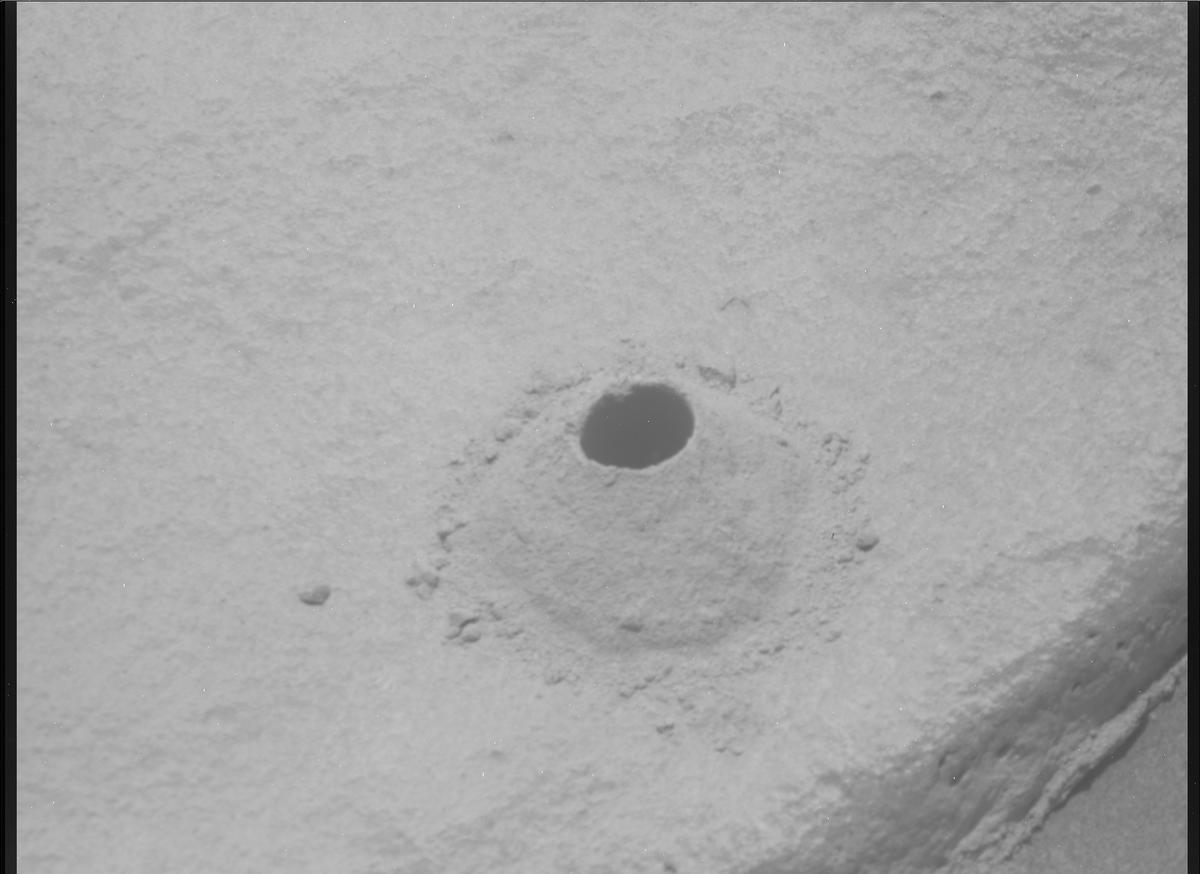 This image was taken by MCZ_RIGHT onboard NASA's Mars rover Perseverance on Sol 751