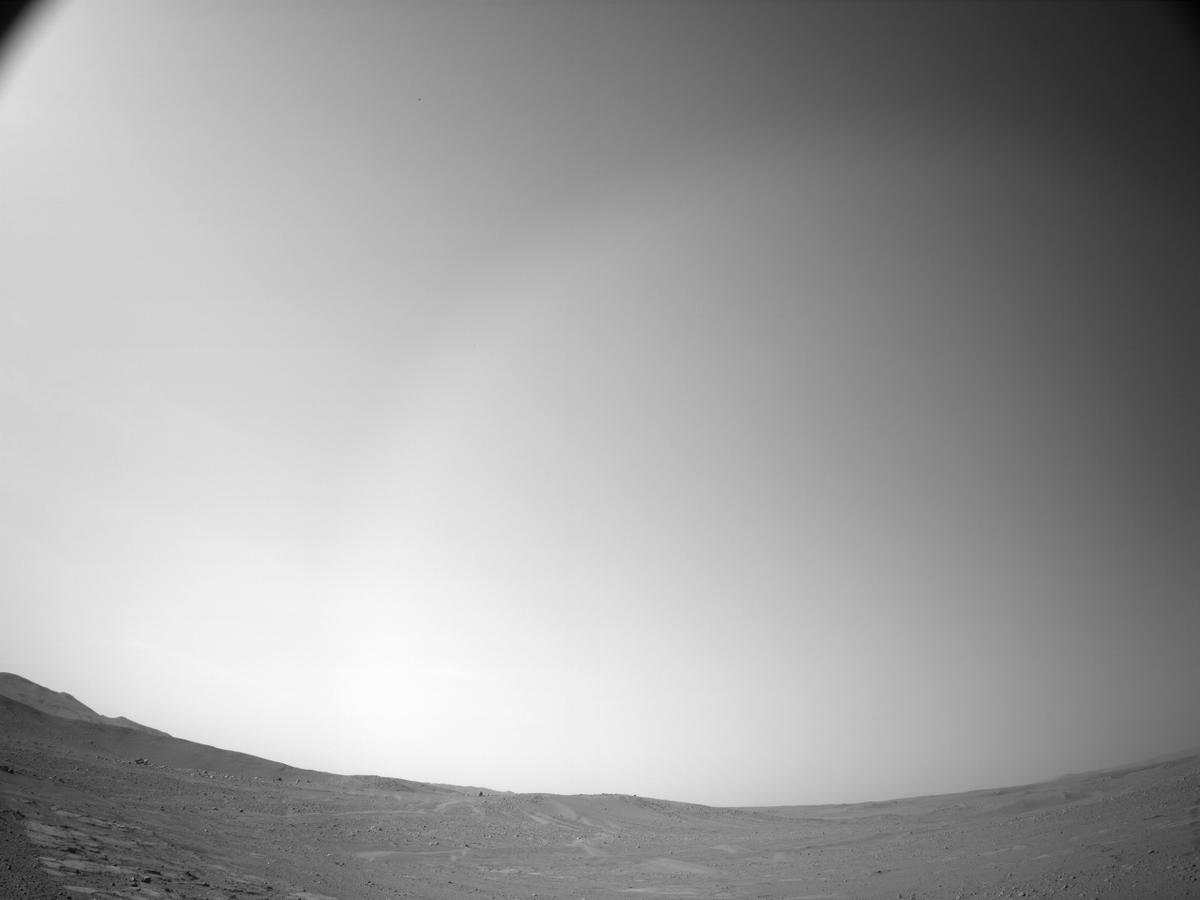This image was taken by NAVCAM_LEFT onboard NASA's Mars rover Perseverance on Sol 752