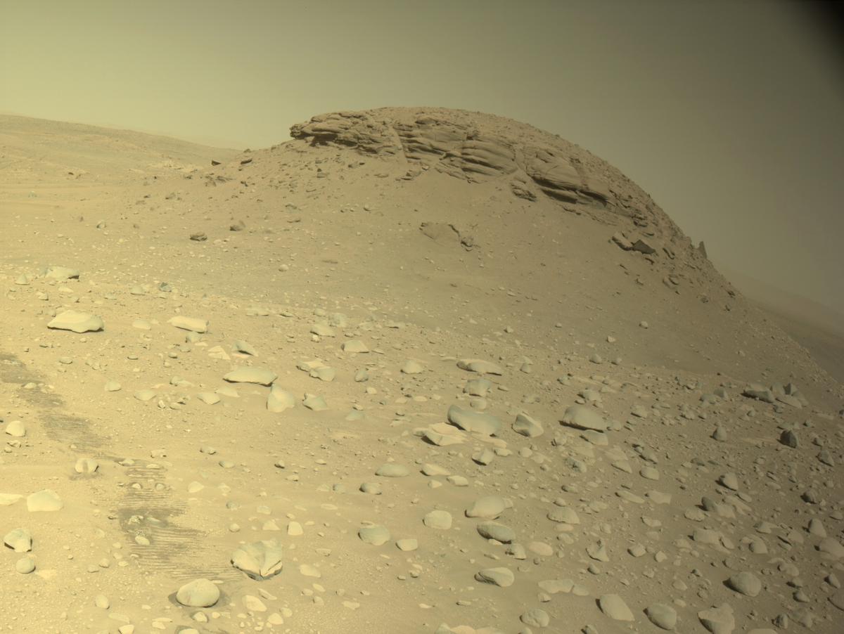 This image was taken by NAVCAM_LEFT onboard NASA's Mars rover Perseverance on Sol 753