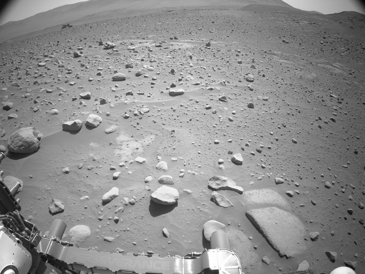 This image was taken by NAVCAM_LEFT onboard NASA's Mars rover Perseverance on Sol 753