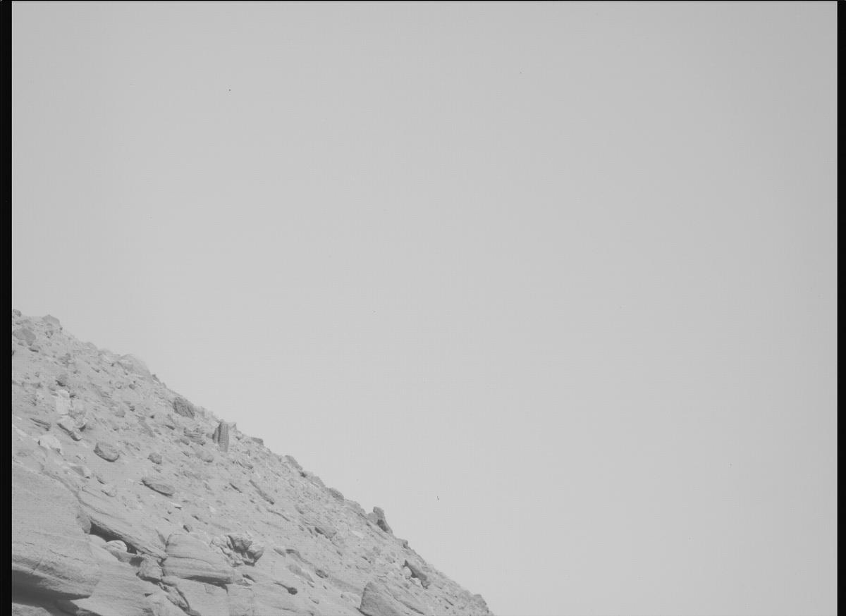 This image was taken by MCZ_LEFT onboard NASA's Mars rover Perseverance on Sol 753