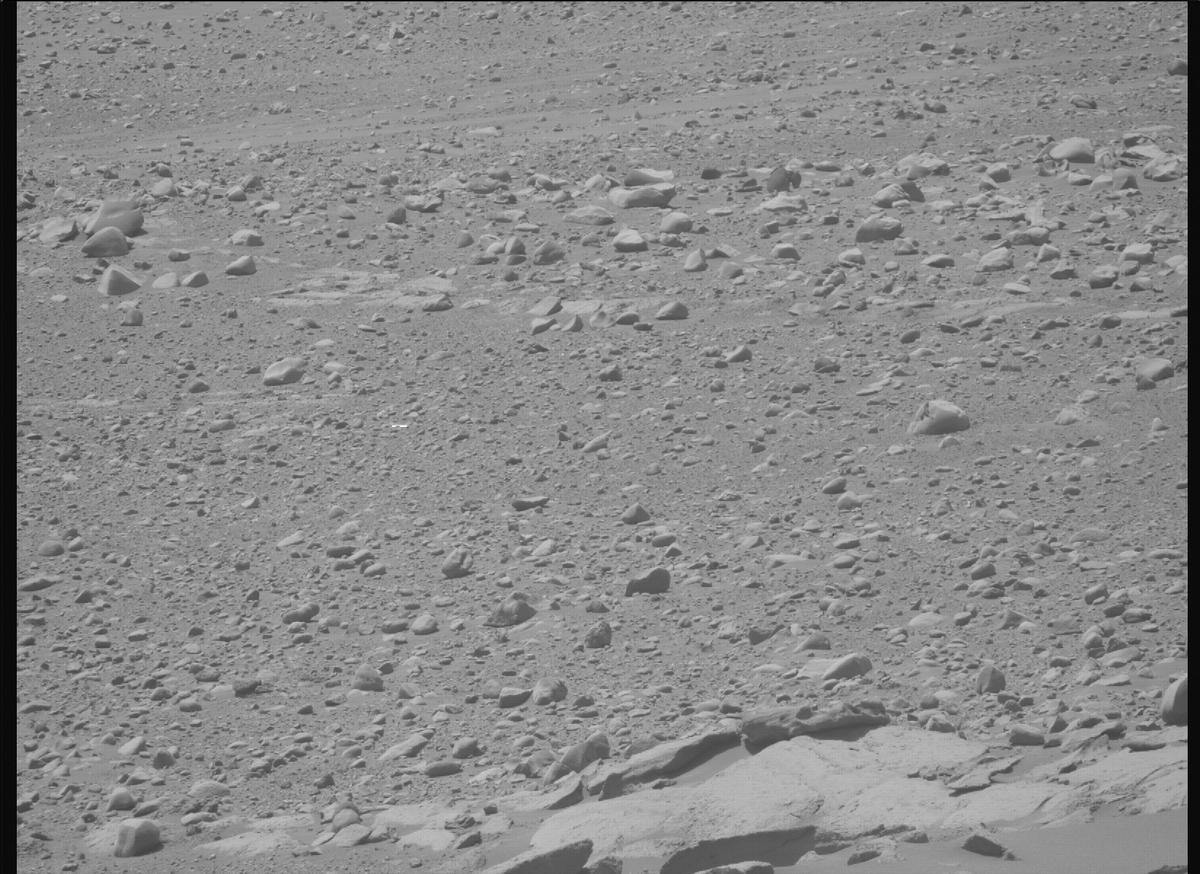 This image was taken by MCZ_RIGHT onboard NASA's Mars rover Perseverance on Sol 754