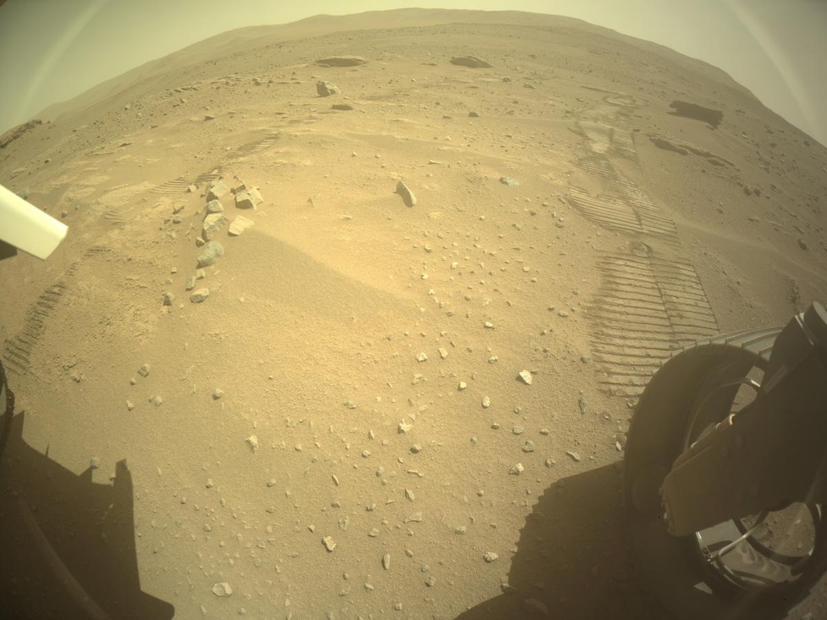 This image was taken by REAR_HAZCAM_RIGHT onboard NASA's Mars rover Perseverance on Sol 759