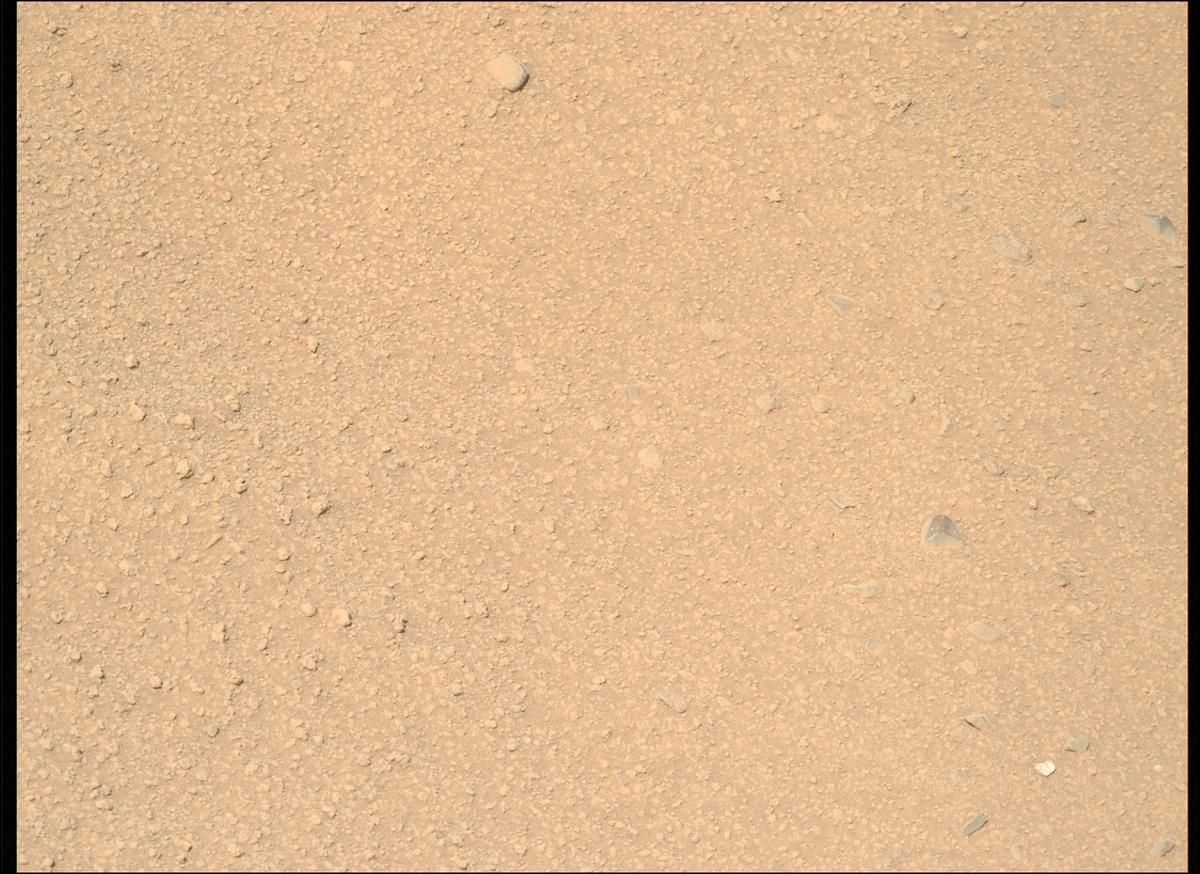 This image was taken by MCZ_RIGHT onboard NASA's Mars rover Perseverance on Sol 760