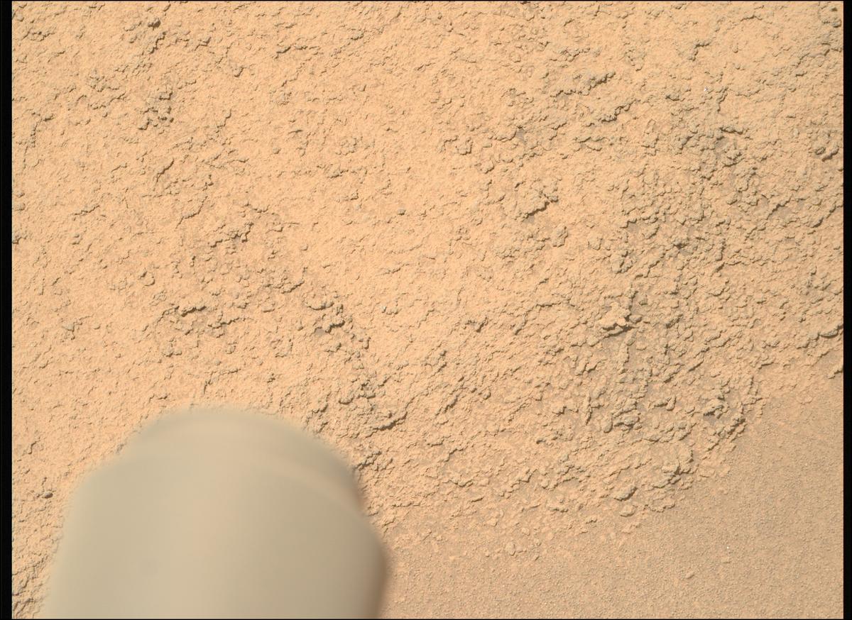 This image was taken by MCZ_RIGHT onboard NASA's Mars rover Perseverance on Sol 760