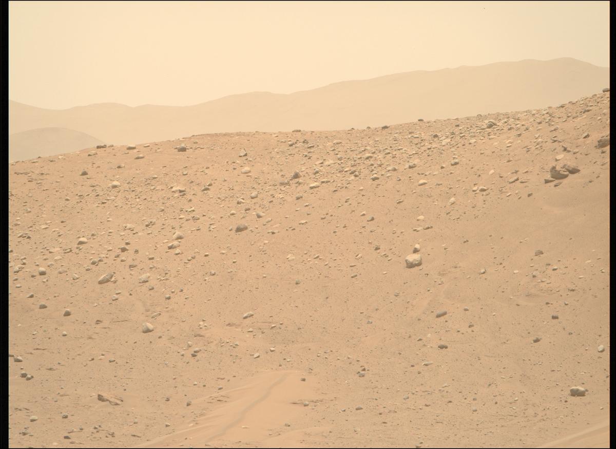 This image was taken by MCZ_RIGHT onboard NASA's Mars rover Perseverance on Sol 762