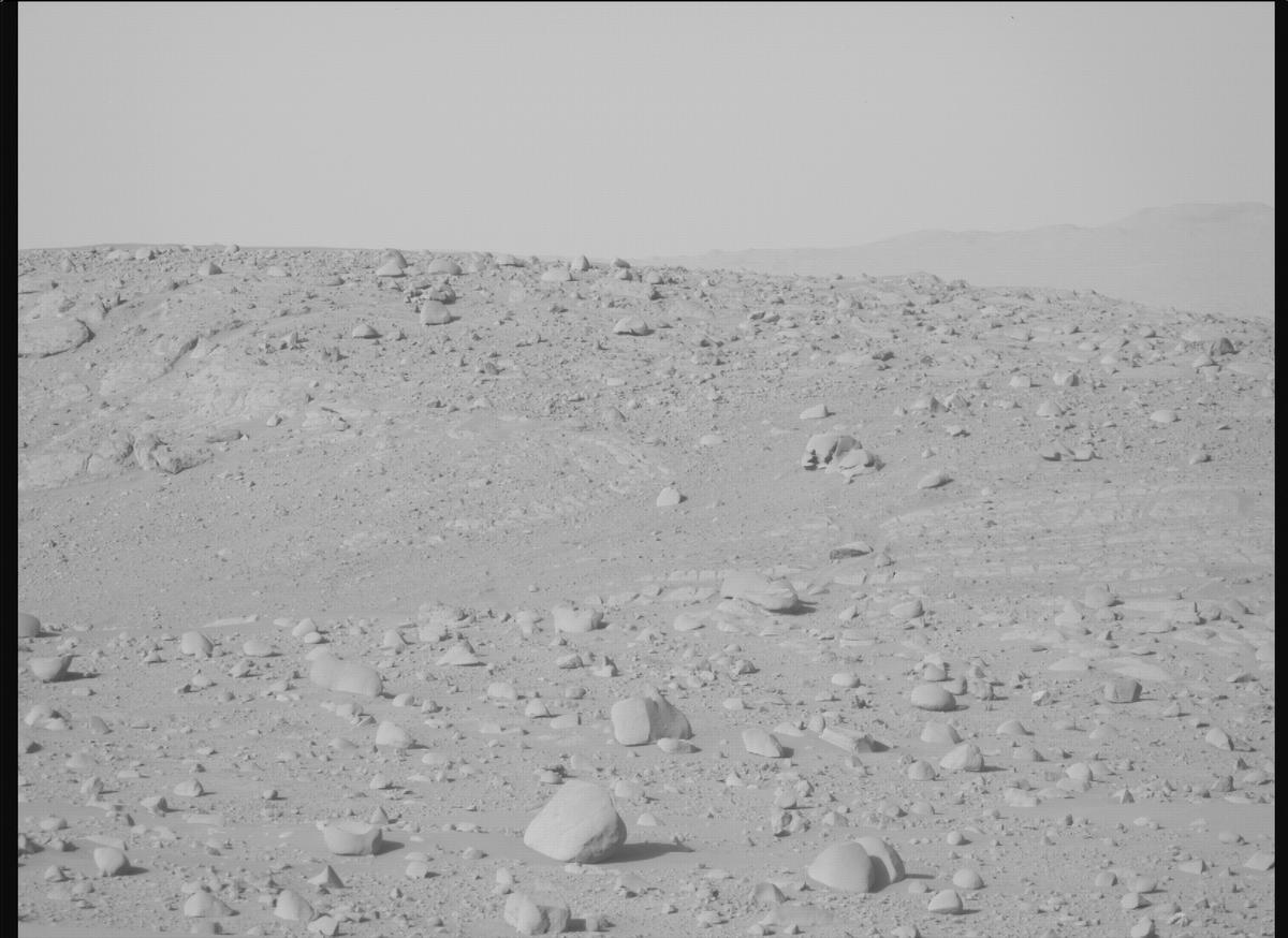 This image was taken by MCZ_RIGHT onboard NASA's Mars rover Perseverance on Sol 762