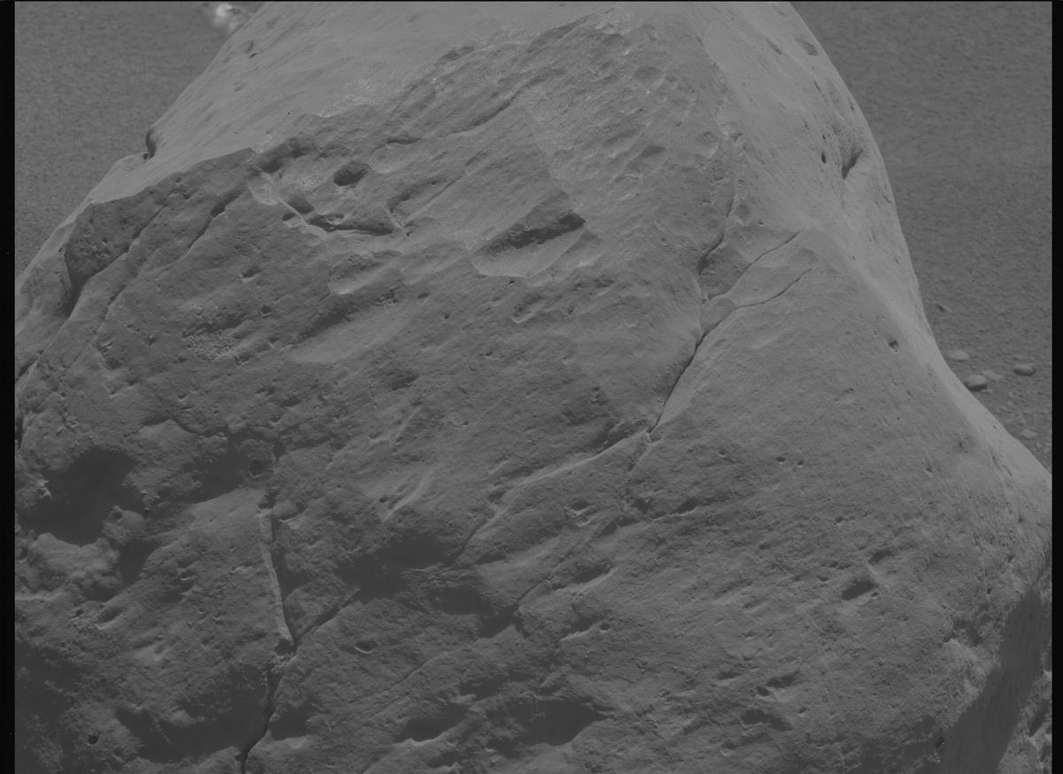 This image was taken by MCZ_LEFT onboard NASA's Mars rover Perseverance on Sol 763