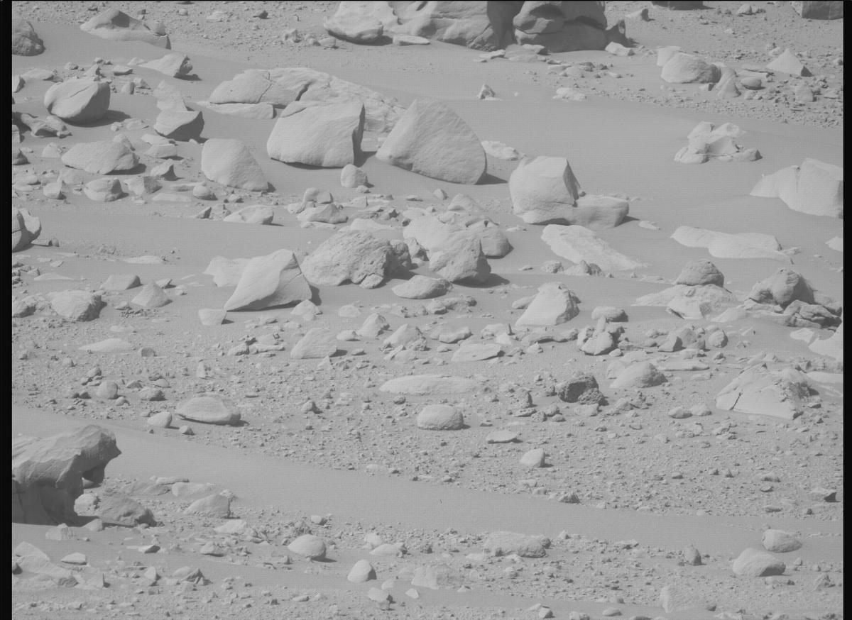 This image was taken by MCZ_LEFT onboard NASA's Mars rover Perseverance on Sol 764