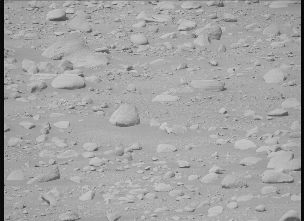 This image was taken by MCZ_LEFT onboard NASA's Mars rover Perseverance on Sol 765
