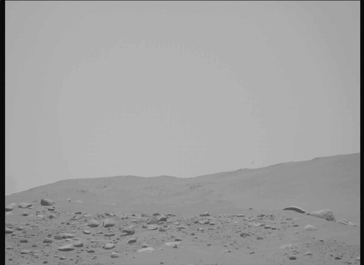 This image was taken by MCZ_RIGHT onboard NASA's Mars rover Perseverance on Sol 766