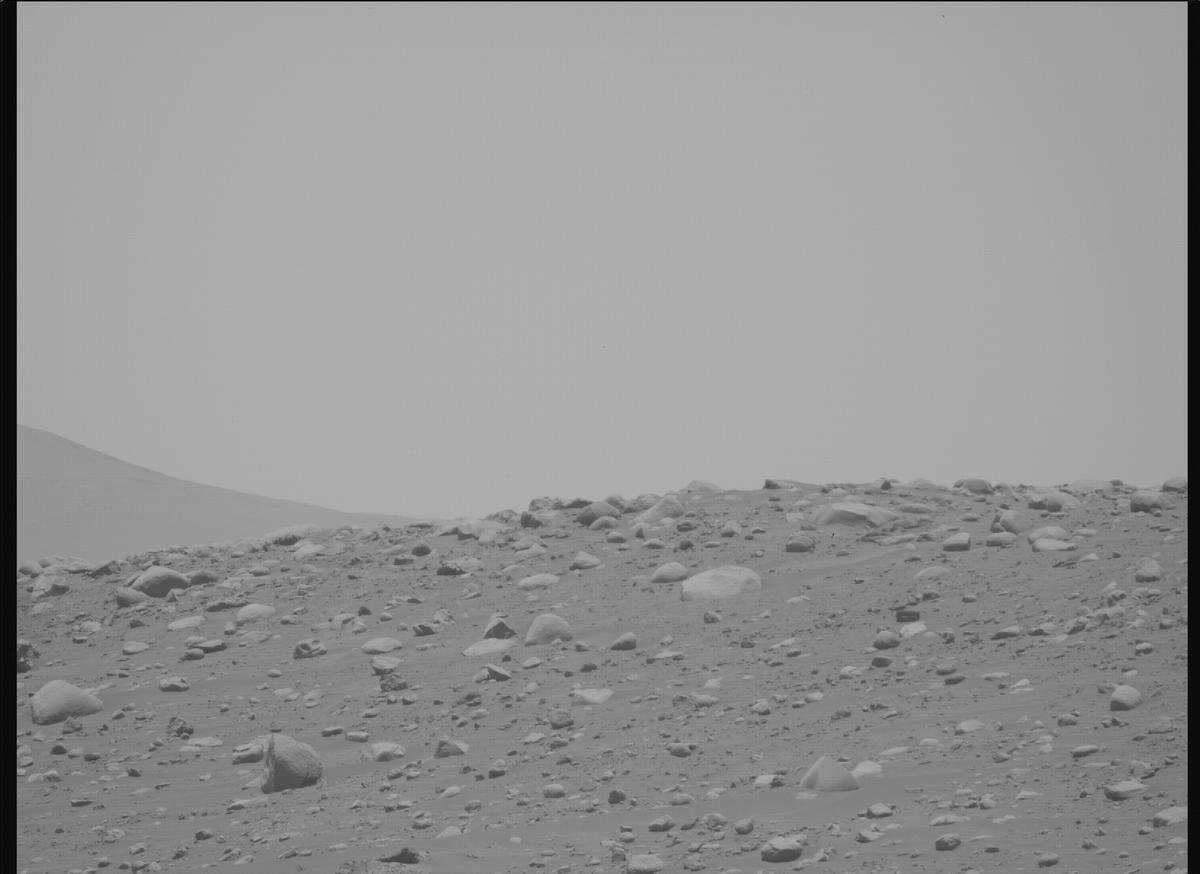 This image was taken by MCZ_RIGHT onboard NASA's Mars rover Perseverance on Sol 766