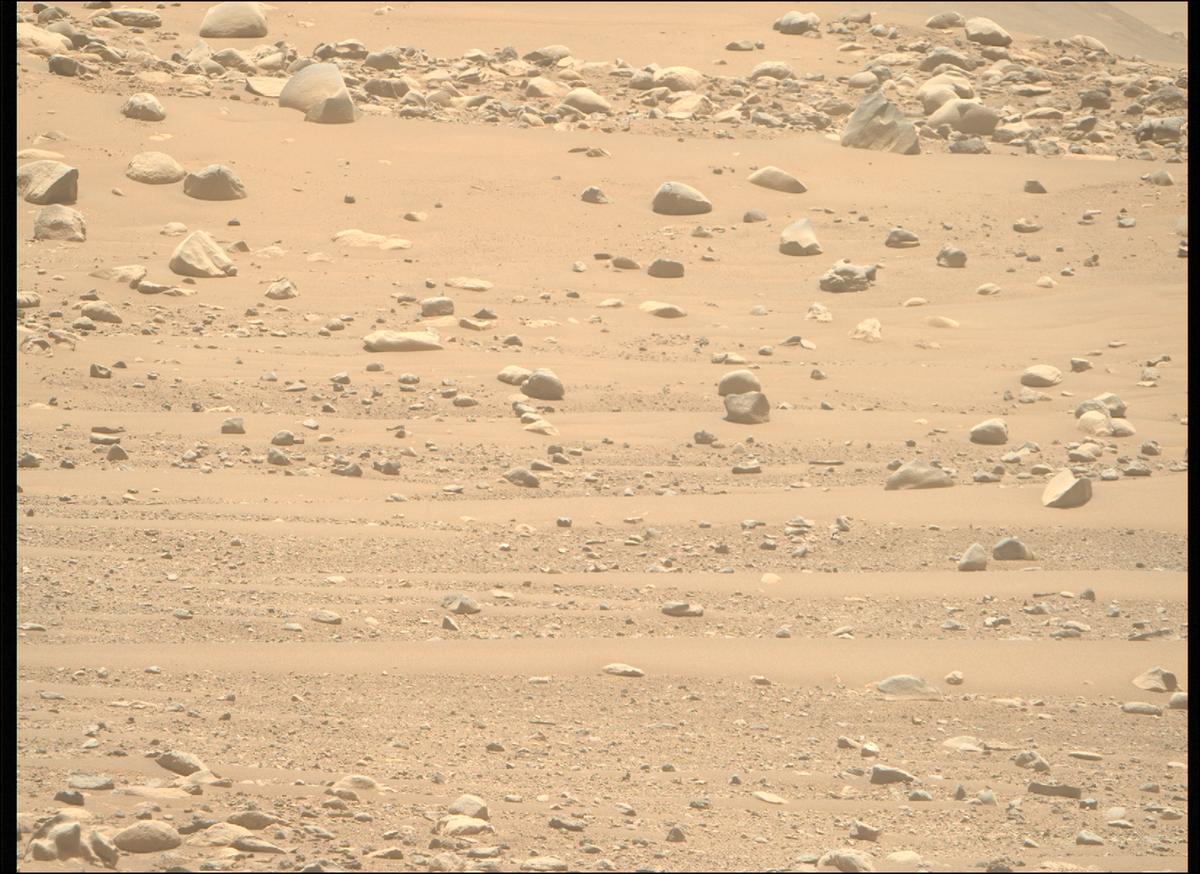 This image was taken by MCZ_RIGHT onboard NASA's Mars rover Perseverance on Sol 766
