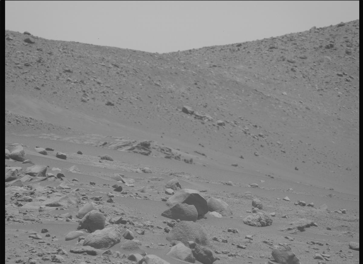 This image was taken by MCZ_LEFT onboard NASA's Mars rover Perseverance on Sol 768