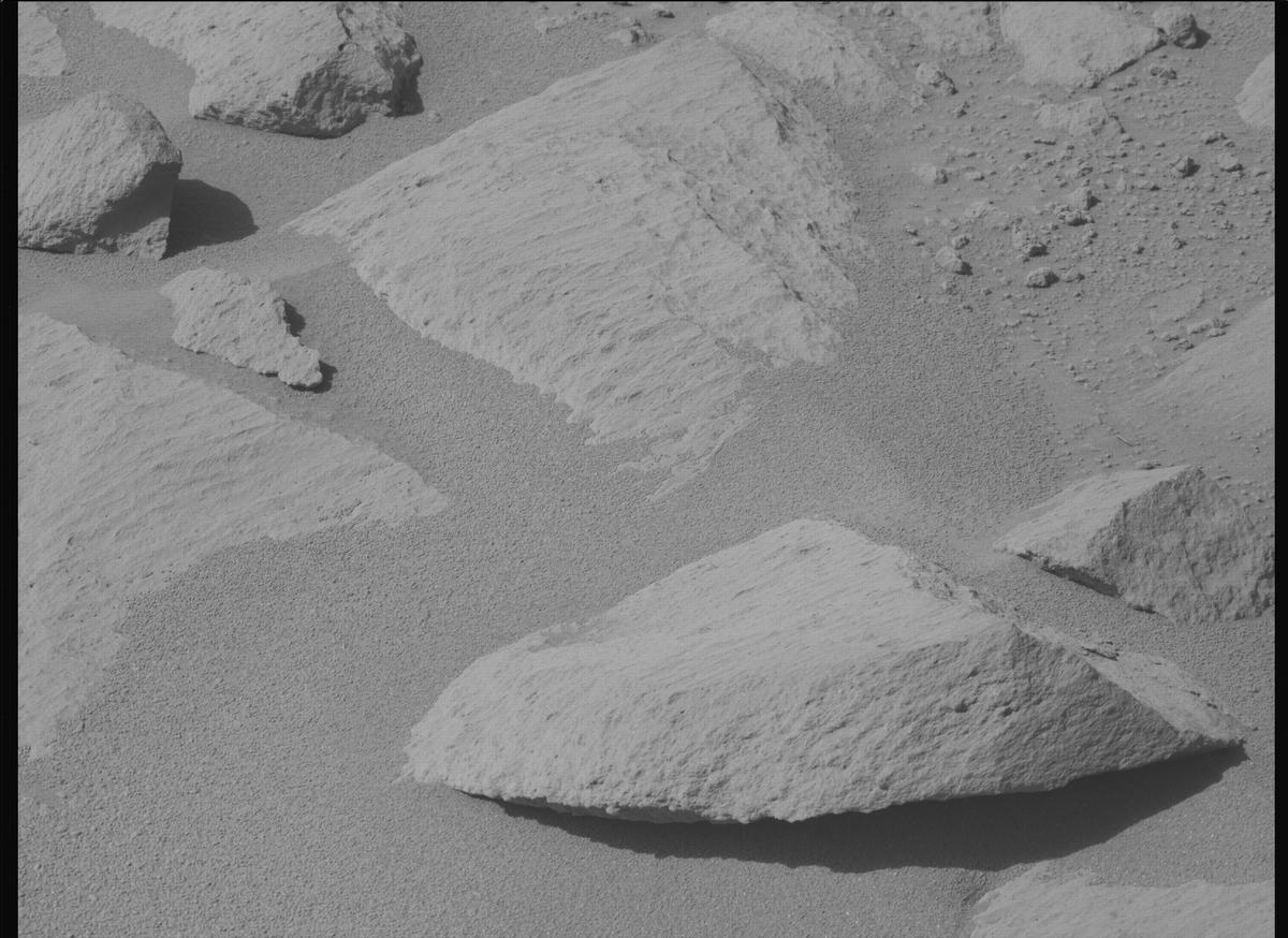 This image was taken by MCZ_LEFT onboard NASA's Mars rover Perseverance on Sol 768