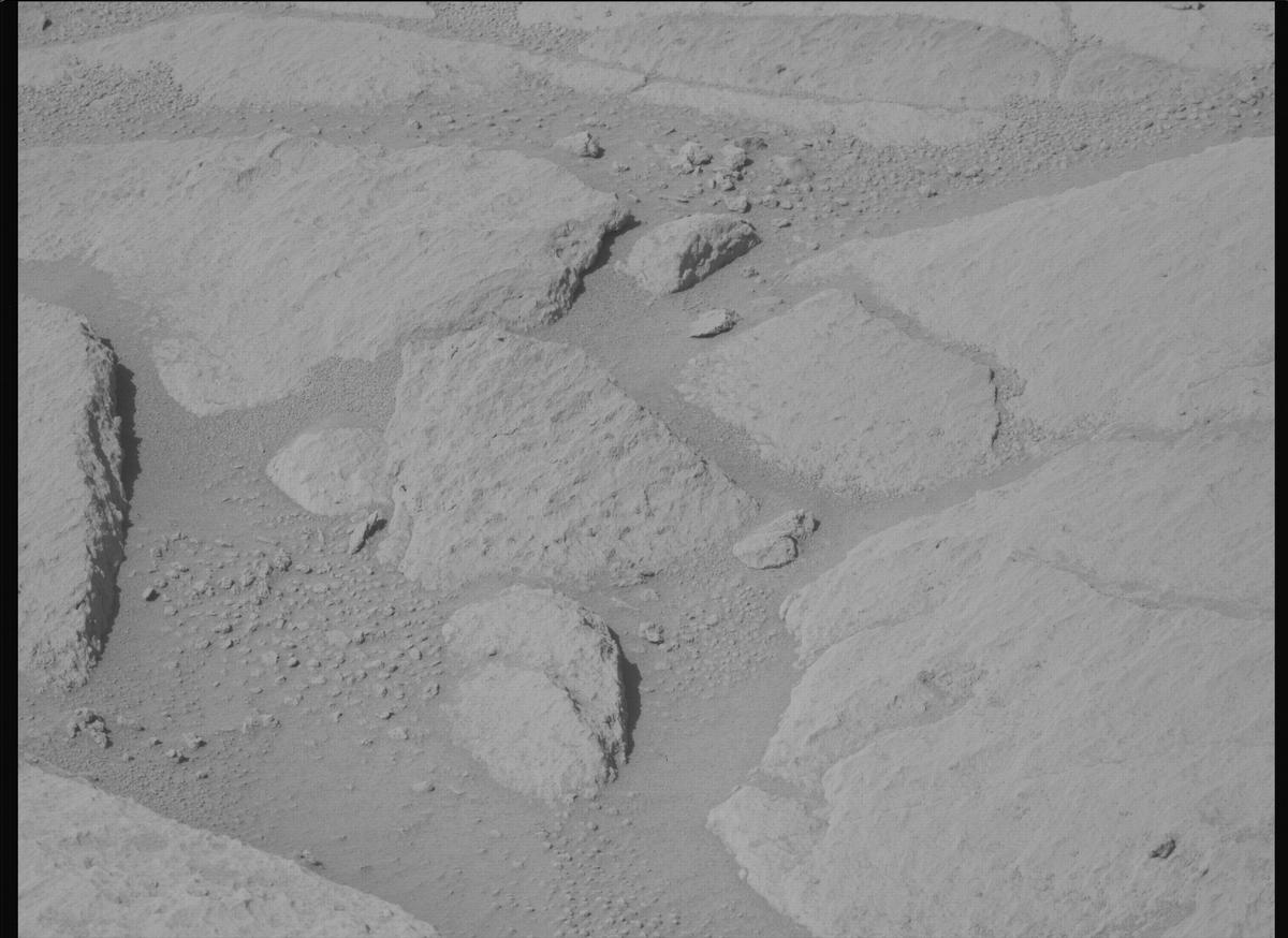 This image was taken by MCZ_LEFT onboard NASA's Mars rover Perseverance on Sol 768