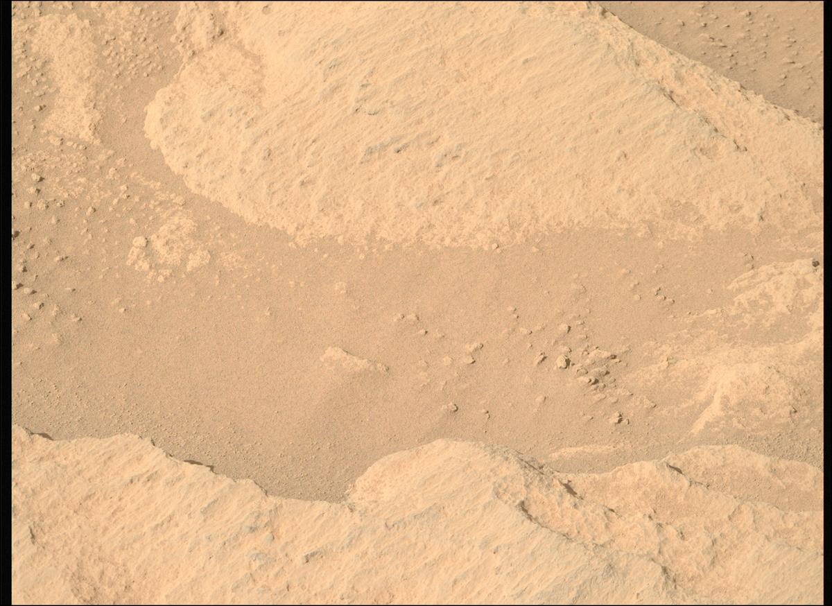 This image was taken by MCZ_RIGHT onboard NASA's Mars rover Perseverance on Sol 768