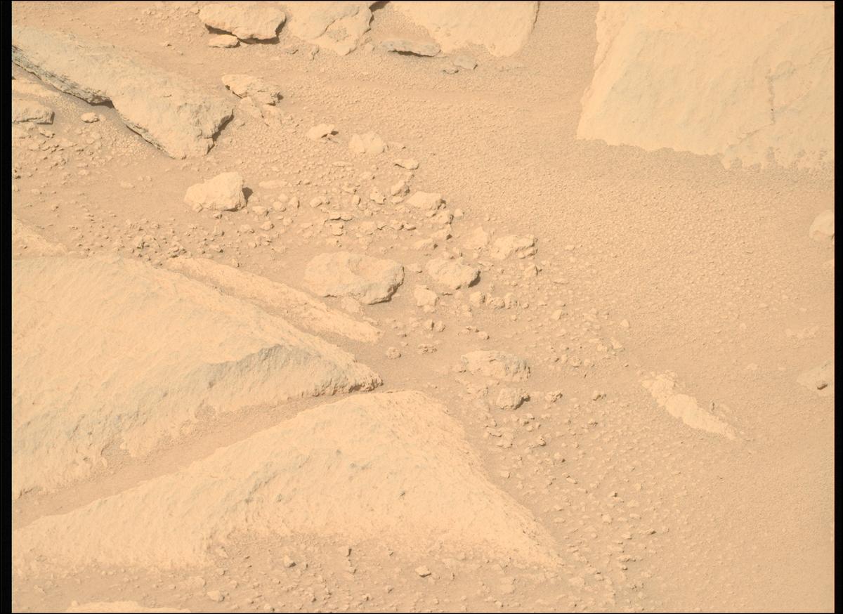 This image was taken by MCZ_RIGHT onboard NASA's Mars rover Perseverance on Sol 768