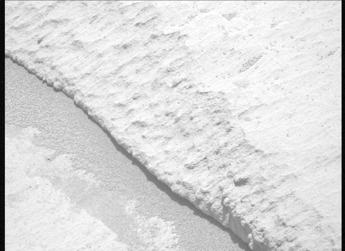 This image was taken by MCZ_LEFT onboard NASA's Mars rover Perseverance on Sol 770