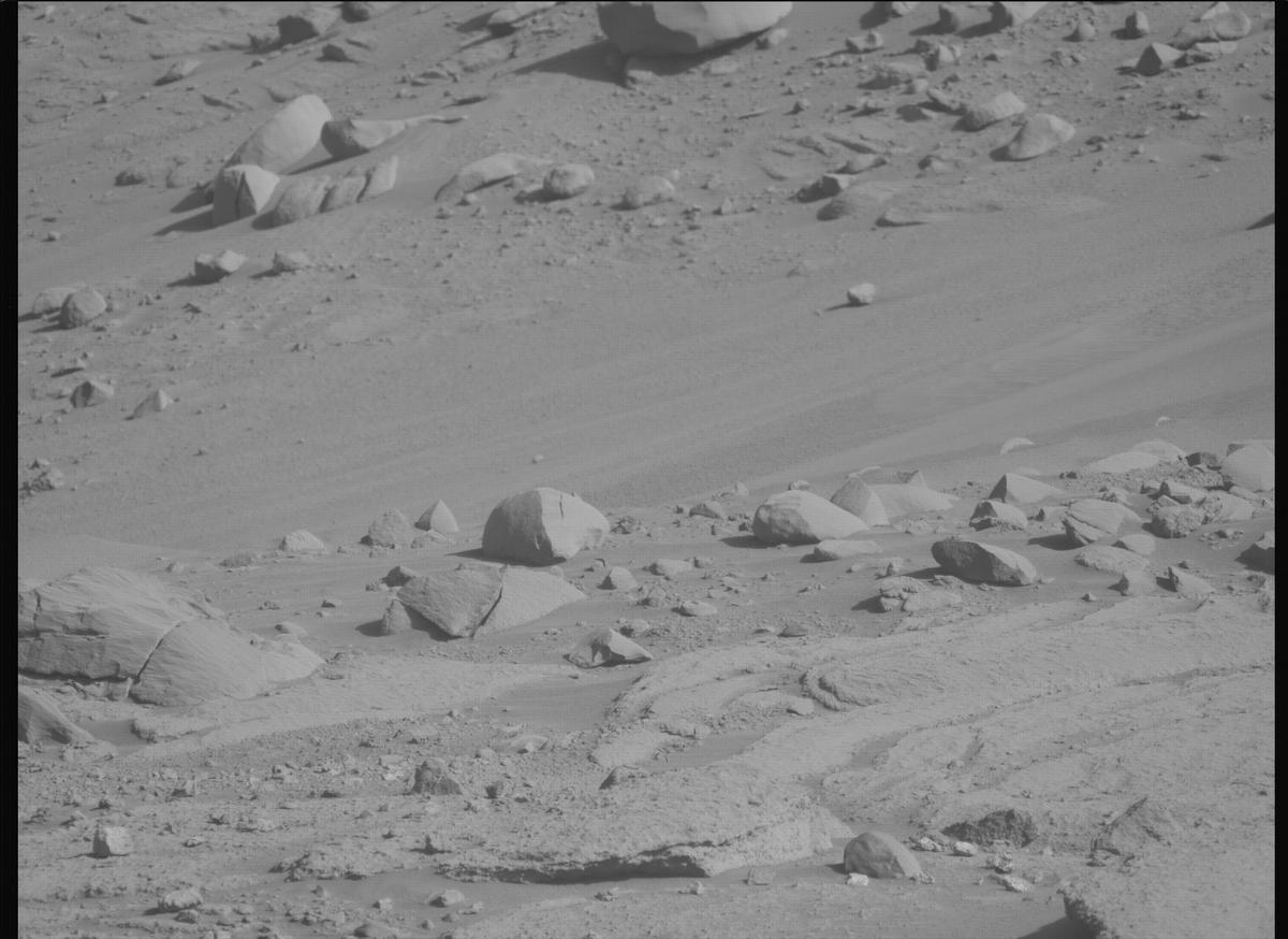 This image was taken by MCZ_LEFT onboard NASA's Mars rover Perseverance on Sol 772