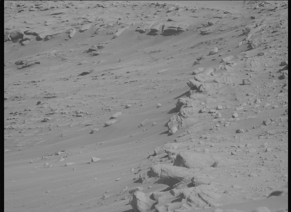 This image was taken by MCZ_LEFT onboard NASA's Mars rover Perseverance on Sol 772