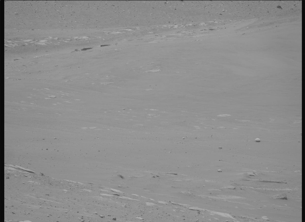 This image was taken by MCZ_RIGHT onboard NASA's Mars rover Perseverance on Sol 772