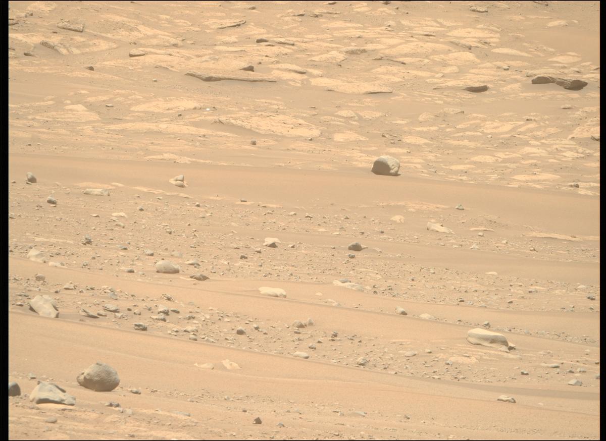 This image was taken by MCZ_RIGHT onboard NASA's Mars rover Perseverance on Sol 772