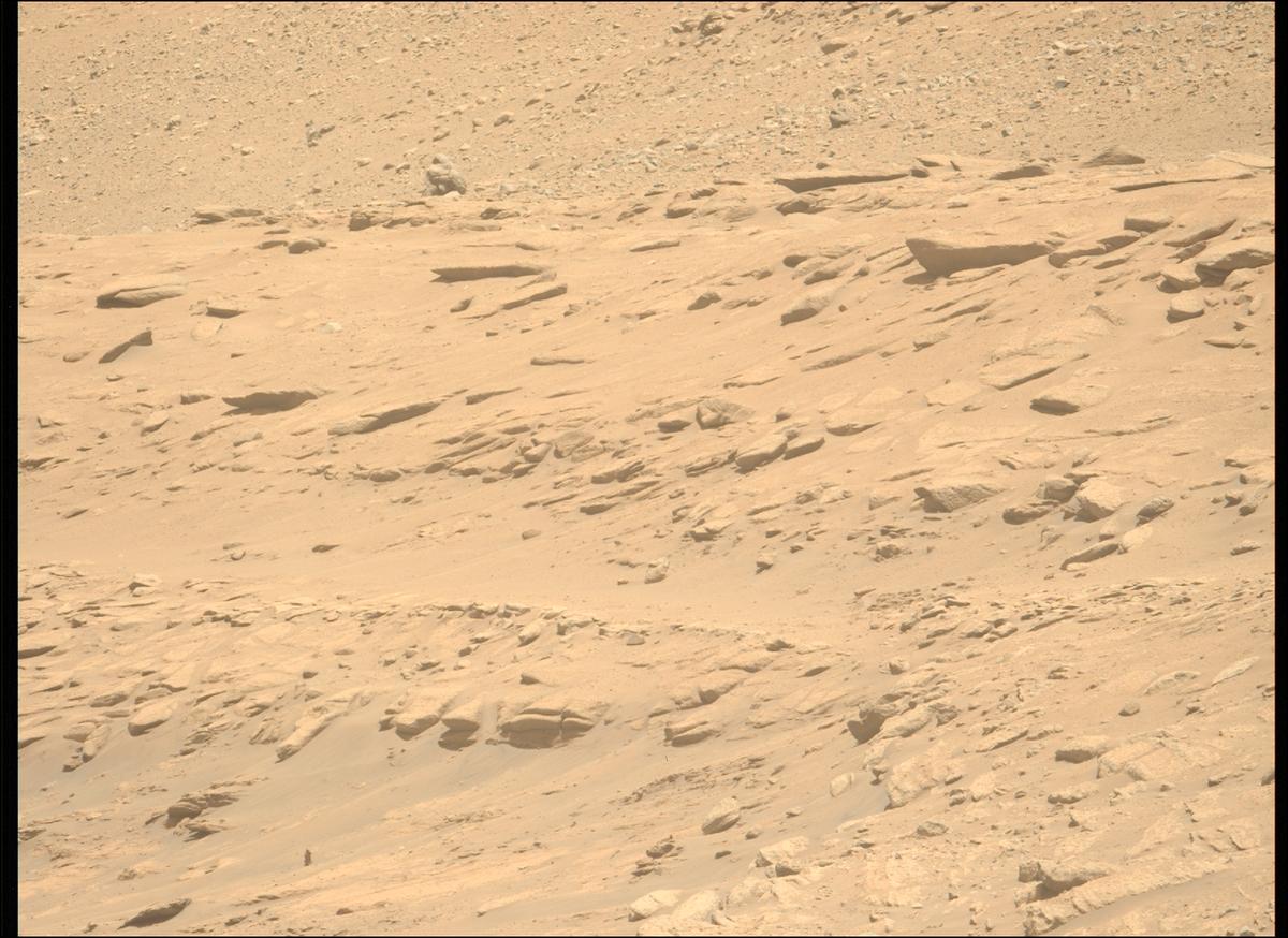 This image was taken by MCZ_LEFT onboard NASA's Mars rover Perseverance on Sol 773