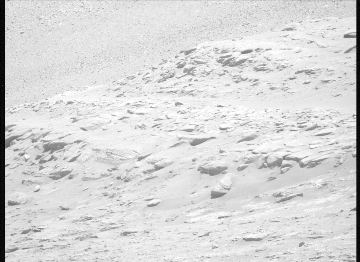 This image was taken by MCZ_LEFT onboard NASA's Mars rover Perseverance on Sol 773